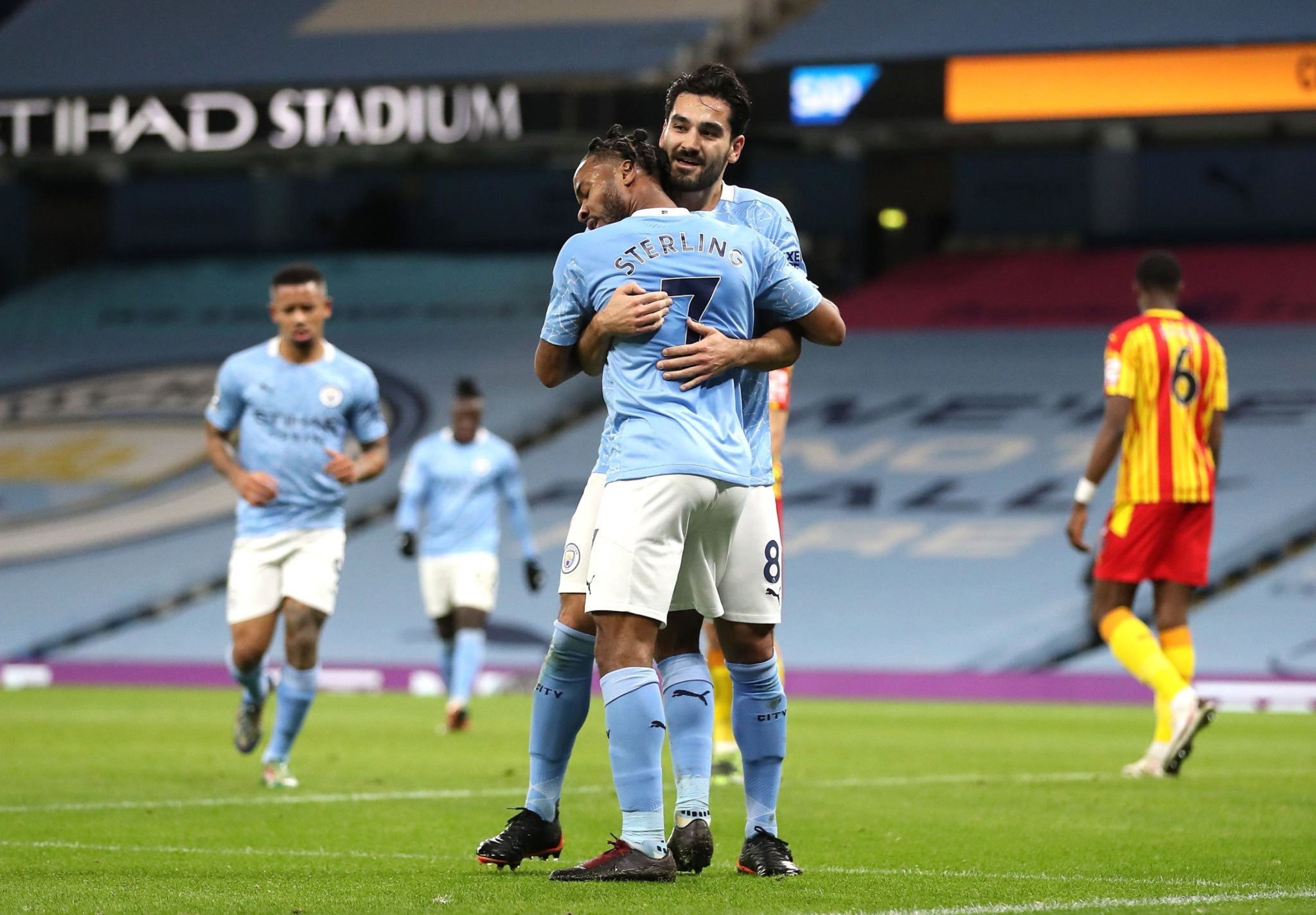 队注入新的 队注入新的