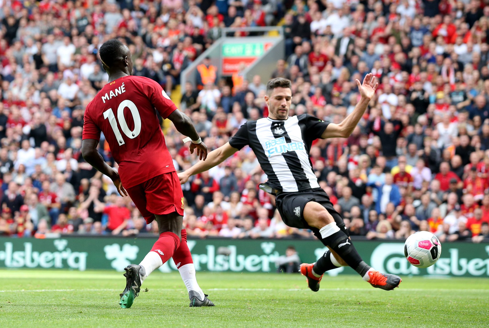 与中场大将 与中场大将